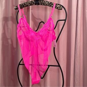 ❤️‍🔥NWT Auden pink bodysuit